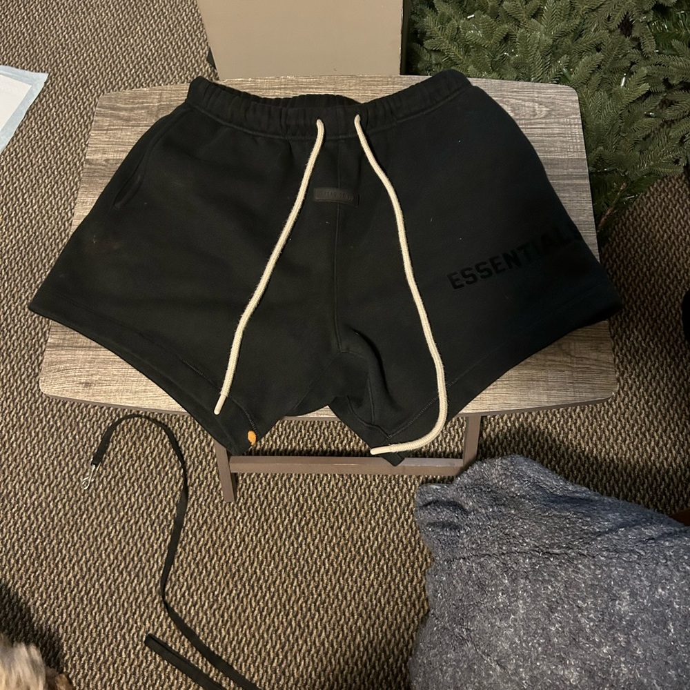 Essentials Shorts